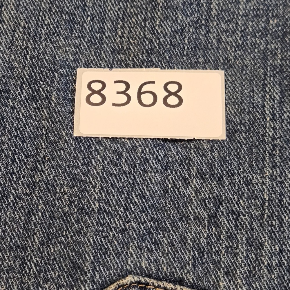 Izod Jeans Men's 34x32 Classic Fit Vintage Wash Denim NWT - Picture 7 of 7